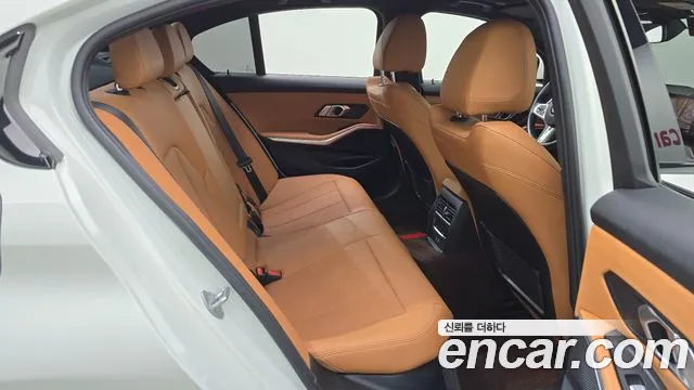 BMW 3-Series 3 серия (G20) 320i M Sport — Фото автомобиля 11
