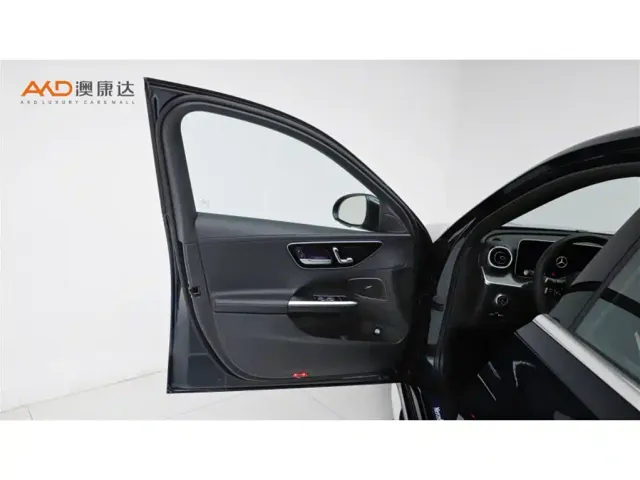Mercedes-Benz C-Class — Фото автомобиля 10