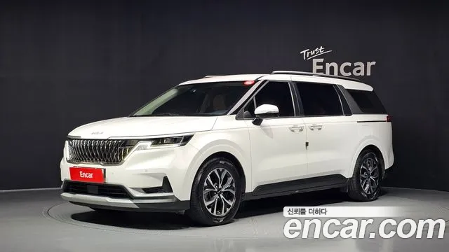 Фотография автомобиля — Kia Carnival 4th Gen