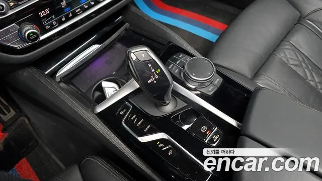 BMW 5-Series 5 серия (G30) 530i xDrive M Sport — Фото автомобиля 9