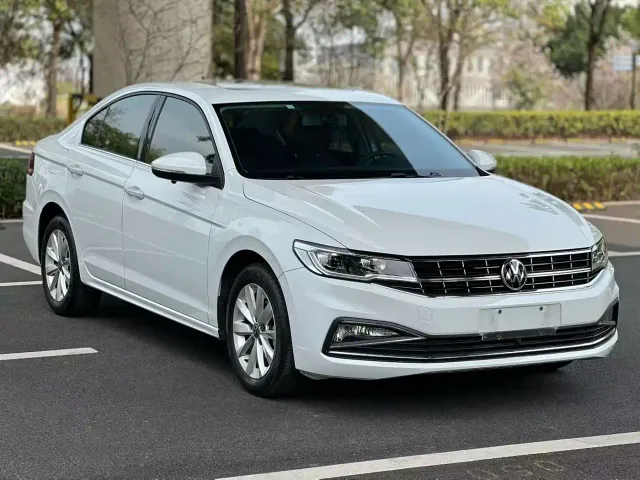 Volkswagen Bora — Фото автомобиля 4