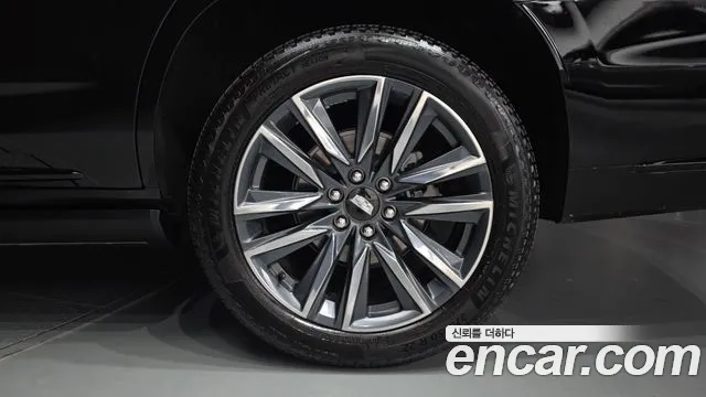 Cadillac Escalade 5th Gen — Фото автомобиля 6