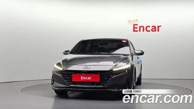 Hyundai Avante CN7 — Фото автомобиля 3