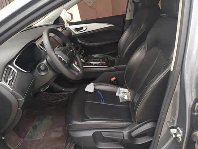 Roewe i6 MAX EV — Фото автомобиля 14
