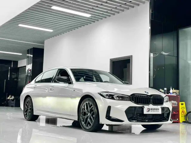 BMW 3 Series — Фото автомобиля 3