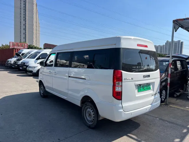 Shineray SRM Xinyuan New Energy Hiace EV — Фото автомобиля 4
