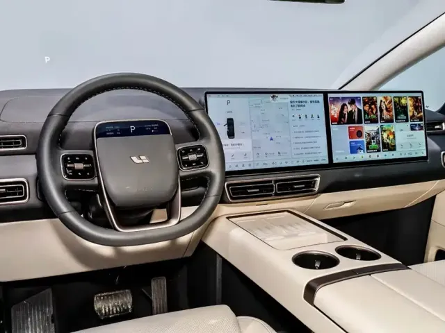 Li Auto MEGA — Фото автомобиля 26