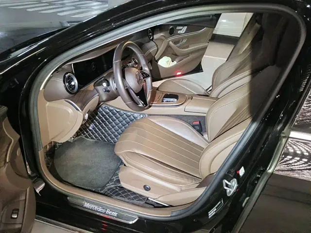 Mercedes-Benz E-Class — Фото автомобиля 8