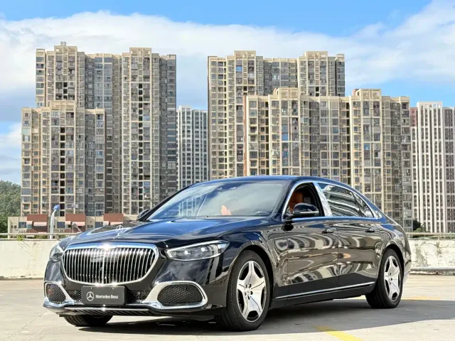 Фотография автомобиля — Mercedes-Benz Maybach S-Class