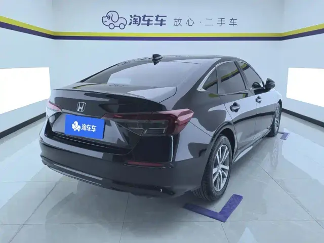 Honda Civic — Фото автомобиля 3
