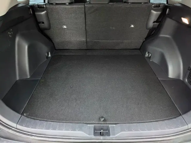 Toyota RAV4 — Фото автомобиля 19