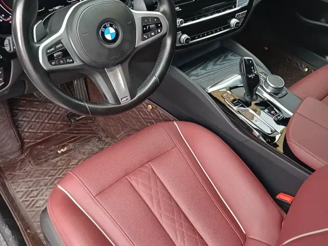 BMW 5 Series — Фото автомобиля 7