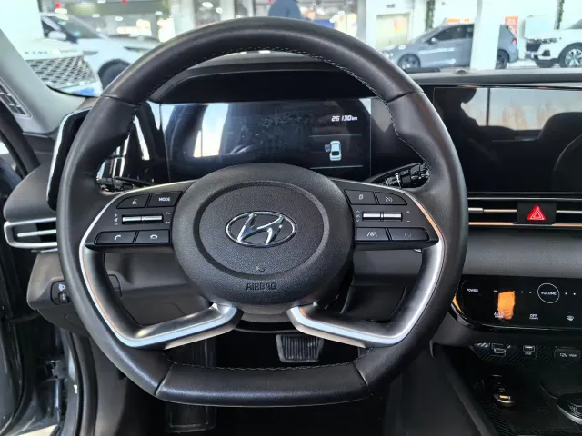 Hyundai Elantra — Фото автомобиля 10