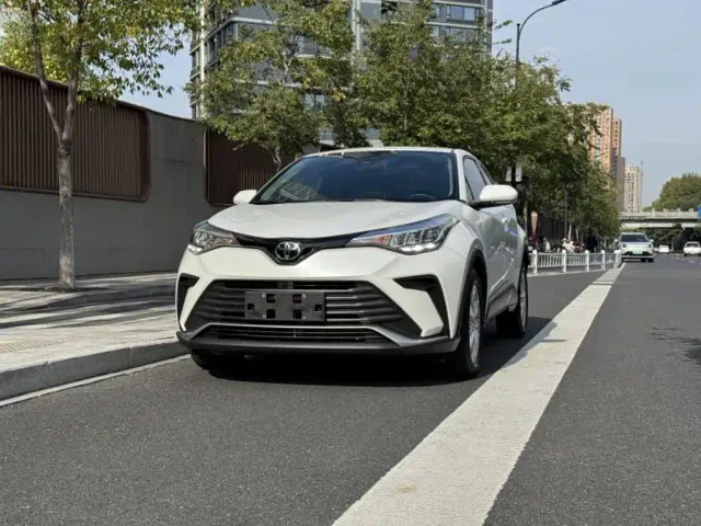 Фотография автомобиля — Toyota IZOA