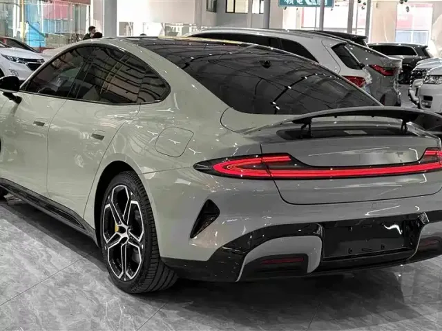 Xiaomi SU7 — Фото автомобиля 6
