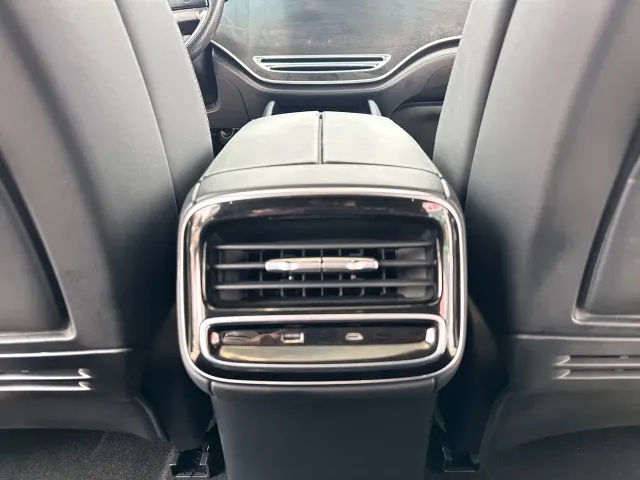 Roewe Feifan R7 2022 Long Range Premium Edition — Фото автомобиля 12