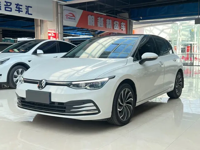 Фотография автомобиля — Volkswagen Golf