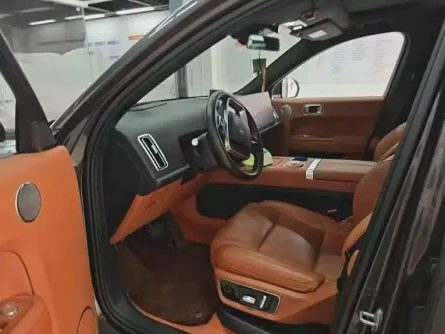 Li Auto L7 — Фото автомобиля 2