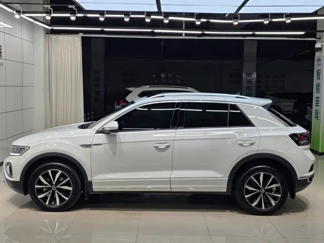 Volkswagen T-Roc — Фото автомобиля 7