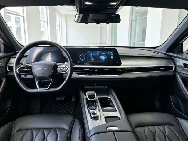 Chery Arrizo 8 — Фото автомобиля 3