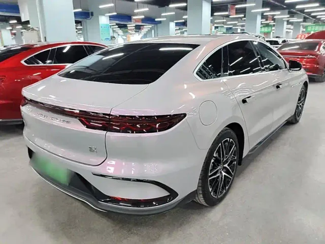 BYD Han — Фото автомобиля 6