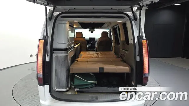 Hyundai Staria Staria 2WD автодом — Фото автомобиля 16
