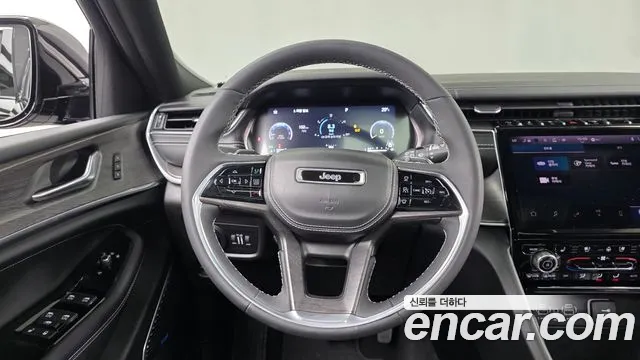Jeep Cherokee Grand Cherokee(WL) 3.6 Overland — Фото автомобиля 12