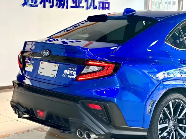 Subaru WRX — Фото автомобиля 12