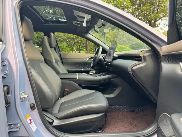 Changan Eado — Фото автомобиля 13