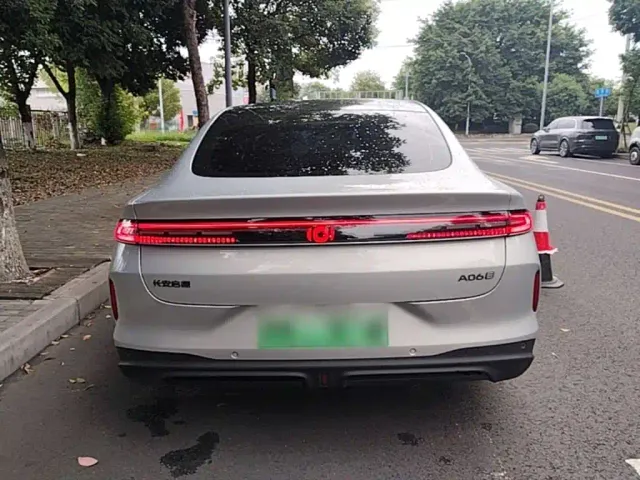 Changan Qiyuan A06 — Фото автомобиля 5