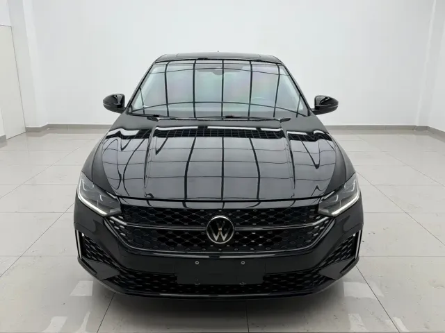 Volkswagen Lavida — Фото автомобиля 2