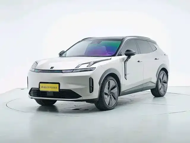 Фотография автомобиля — Lynk & Co 08 EM-P