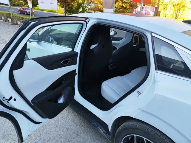 BYD Seal 06 — Фото автомобиля 6