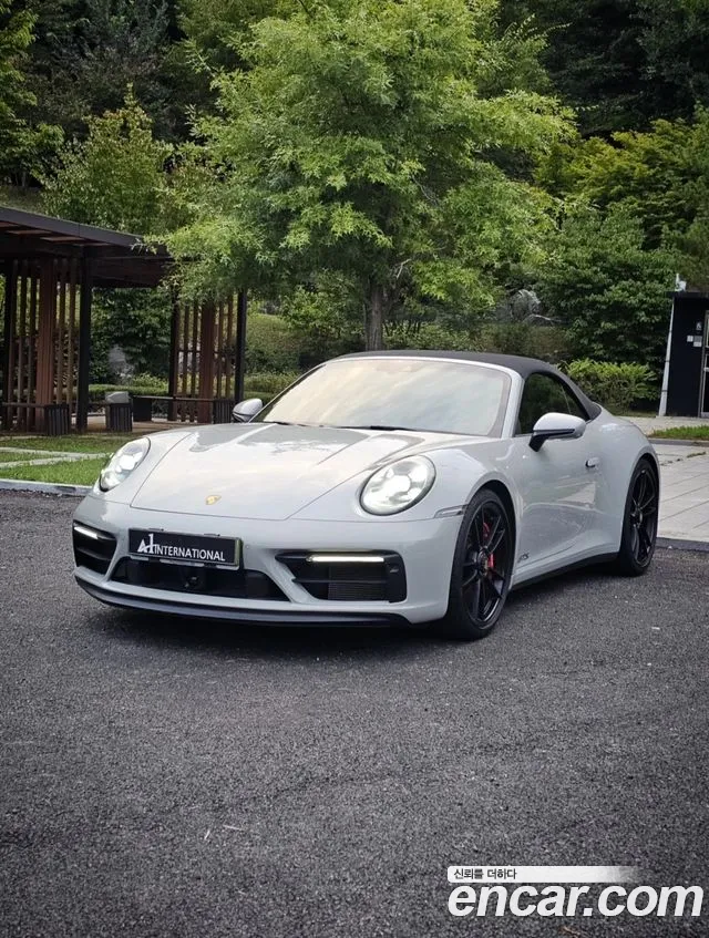 Фотография автомобиля — Porsche 911 992