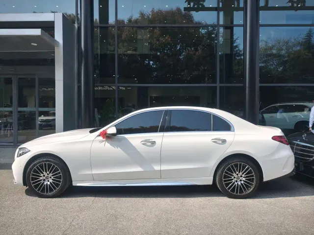 Mercedes-Benz C-Class — Фото автомобиля 9