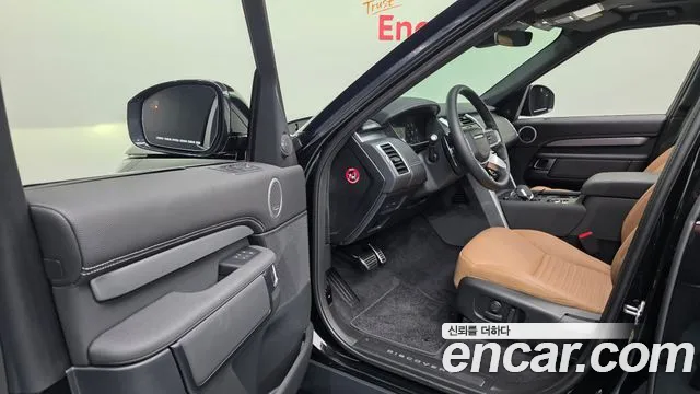 Land Rover Discovery — Фото автомобиля 10