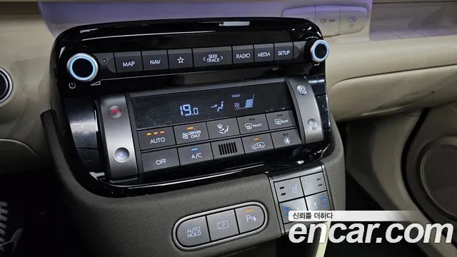 Hyundai Casper Casper Electric Inspiration — Фото автомобиля 16