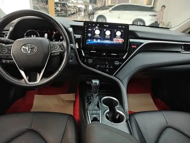 Toyota Camry — Фото автомобиля 12
