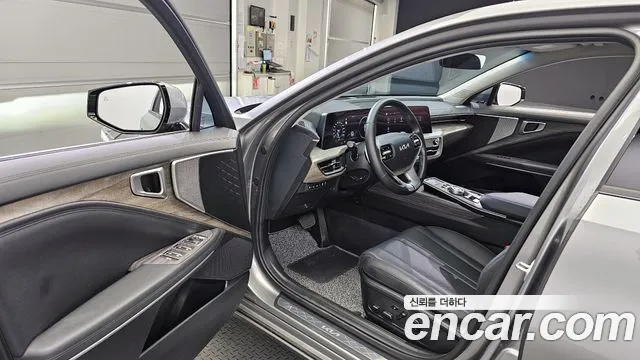 Kia K8 — Фото автомобиля 10