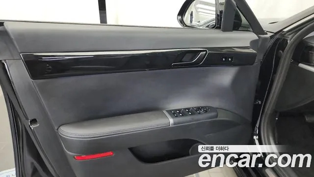 Hyundai Grandeur Grandeur (GN7) 3.5 Бензин 2WD — Фото автомобиля 24