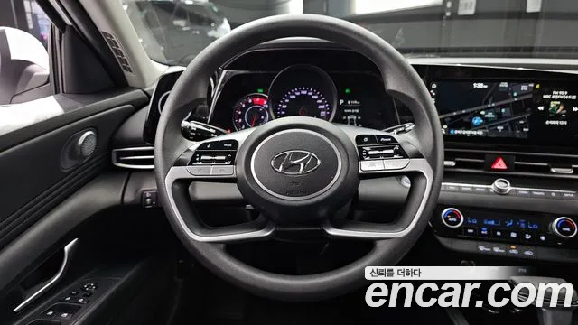 Hyundai Avante CN7 — Фото автомобиля 13