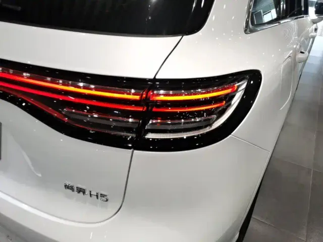 Shangjie SUV — Фото автомобиля 7