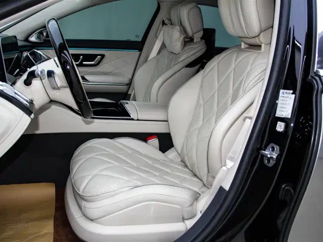 Mercedes-Benz Maybach S-Class — Фото автомобиля 11