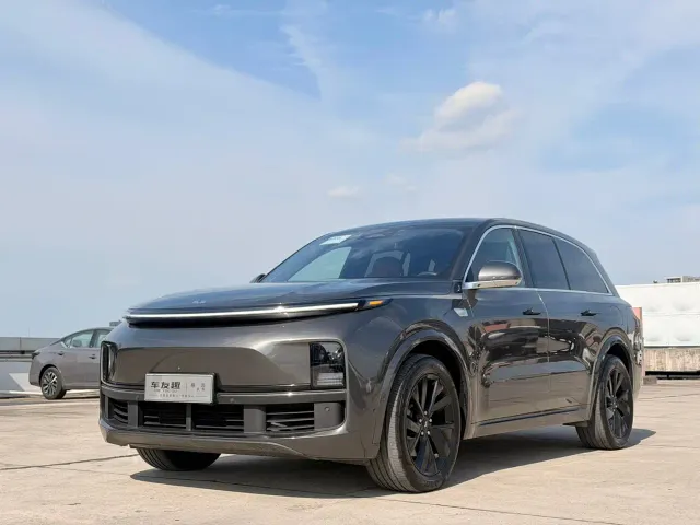 Фотография автомобиля — Li Auto L8