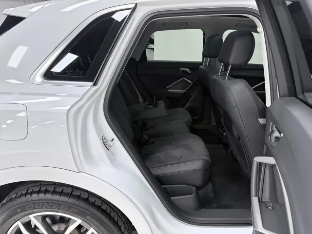 Audi Q3 — Фото автомобиля 11