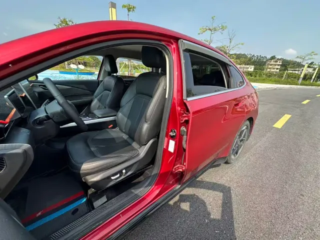 Wuling Starlight — Фото автомобиля 10