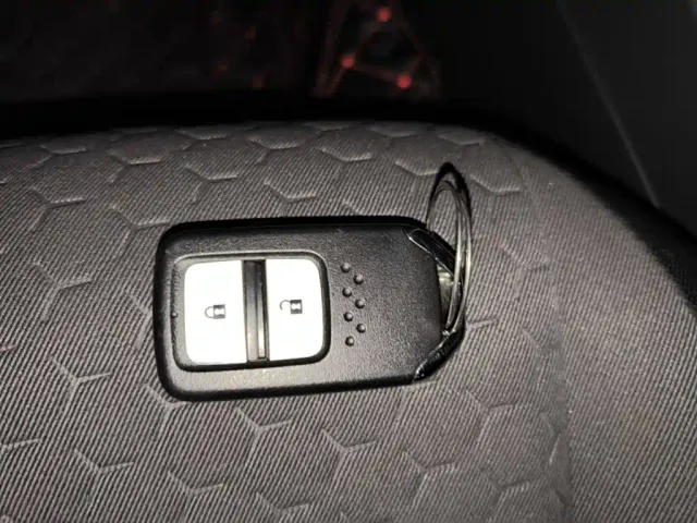 Honda Fit — Фото автомобиля 8