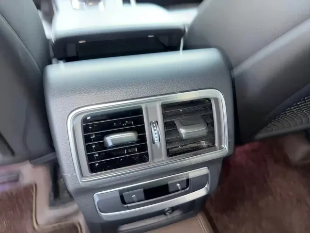 Audi Q5L — Фото автомобиля 15