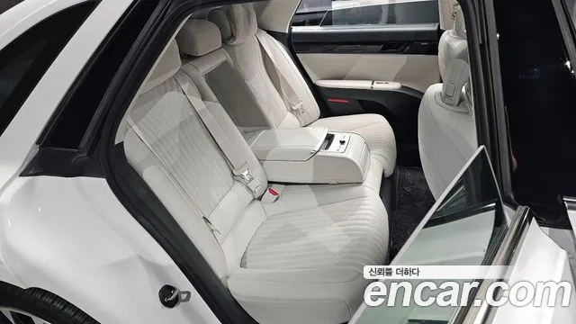 Hyundai Grandeur GN7 — Фото автомобиля 17