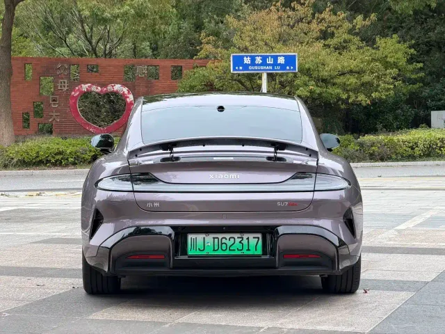 Xiaomi SU7 — Фото автомобиля 3